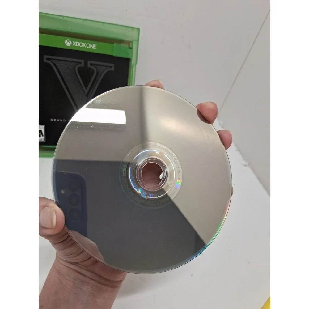 Grand Theft Auto V GTA 5 Xbox One Rockstar Games Action Adventure Game Disc CIB